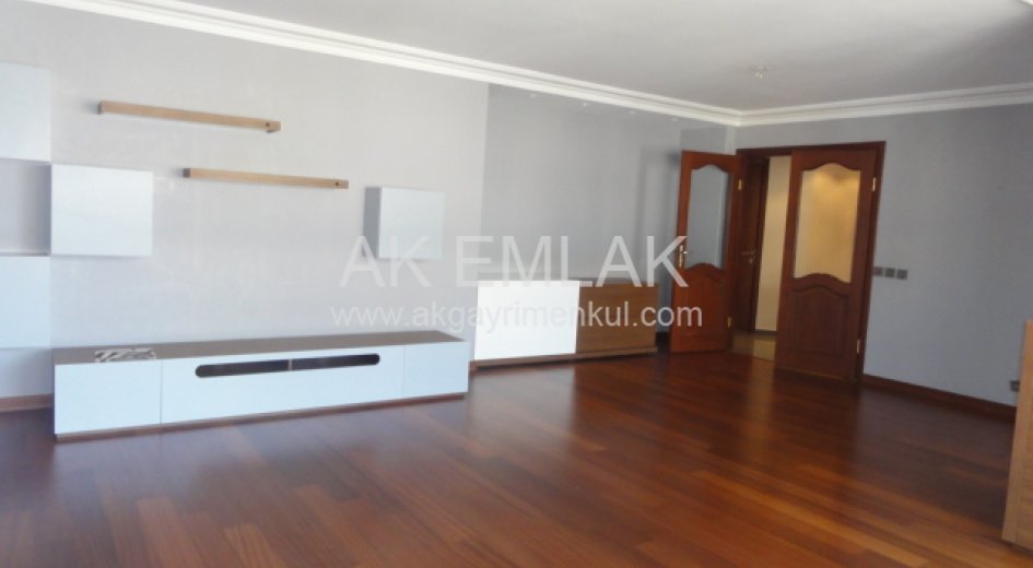 Kiralık