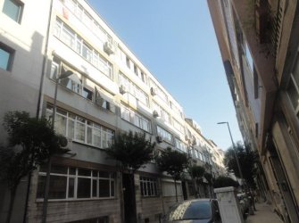 Şişli Kocamansur Sokakta Ferah Daire.